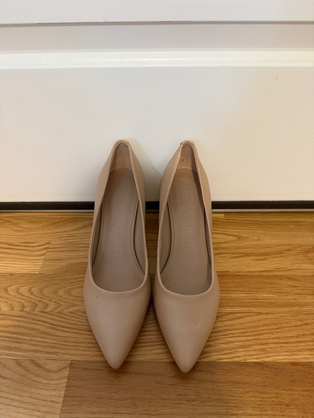 Karl Lagerfeld Nude Pointed-Toe Heels